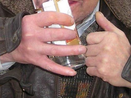 Экс-менеджеры Сбербанка купили бренд выпускаемой в Брянске водки и Caterpillar