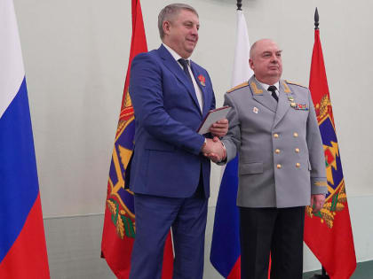 Брянский губернатор Александр Богомаз поздравил пограничников с 30-летием ведомства