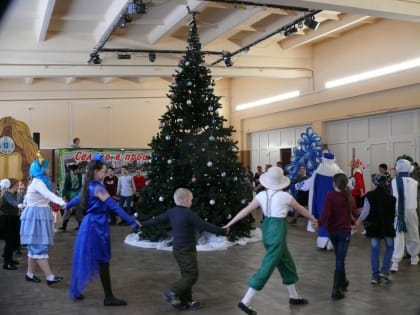 Новогодние огни приглашают в сказку