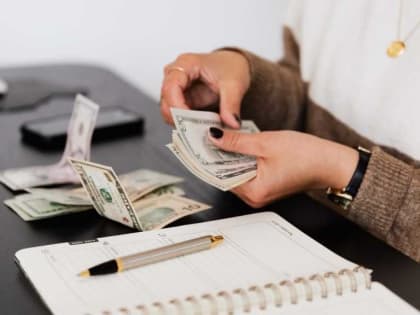 Что произошло с курсом доллара в России после нового пакета санкций США