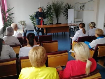Клинцовские пожарные наведались в колонию-поселение