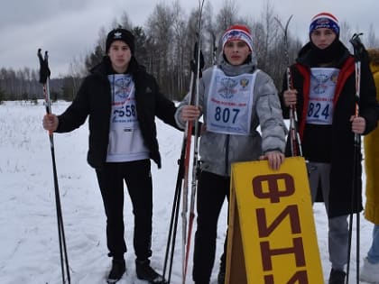 В Клетне на финише зимы прошли горячие лыжные старты