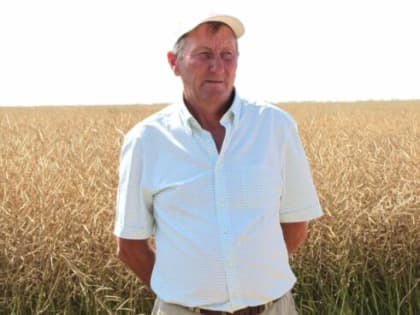 Глава КФХ «Платон» Александр Лобынцев выразил своё мнение о службе по контракту