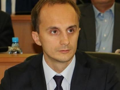 Сложил полномочия депутат Брянской областной Думы от «Единой России» Артём Ашеко