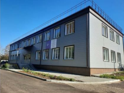 В брянском поселке Клетня в 2022 году выполнили ремонт детской школы искусств