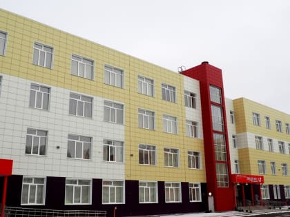 Новая школа распахнула свои двери для более тысячи учеников