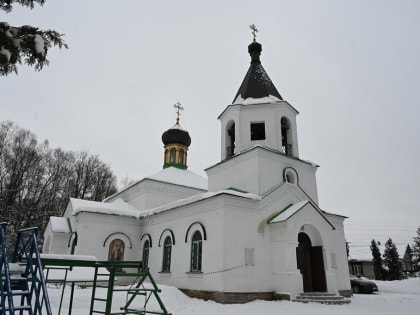 В первую Родительскую субботу Великого поста секретарь Брянской епархии совершил Литургию в Преображенском храме города Дятьково