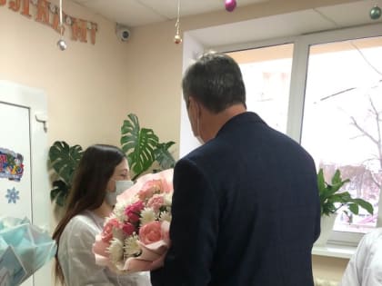 Поздравление клинчанок с рождением малышей в первые дни Нового года.