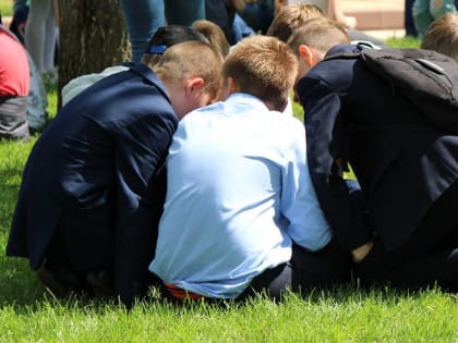 Две школьницы из Брянской области пересдали ЕГЭ по литературе на 100 баллов