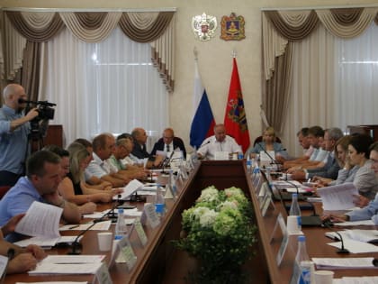 11 июля 2024 года председатель Контрольно-счетной палаты Брянской области Ольга Павлова и аудиторы приняли участие в заседании постоянного комитета Брянской областной Думы по бюдже