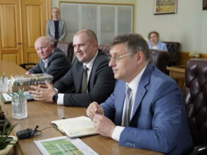 Состоялась встреча губернатора Брянской области с замглавы «Россельхозбанка»   