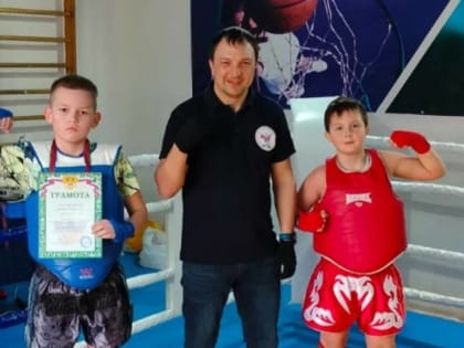 Юные тайбоксеры из Клетни завоевали два золота на первенстве в Анапе