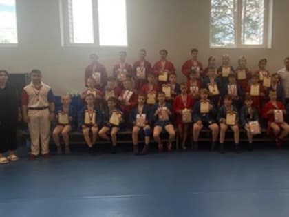 15 мая в МАУ УСЦ "Триумф" прошёл турнир по самбо , где наши спортсмены показали отличные результаты