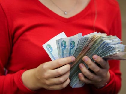 С 1 августа работающим пенсионерам Брянской области увеличат пенсии