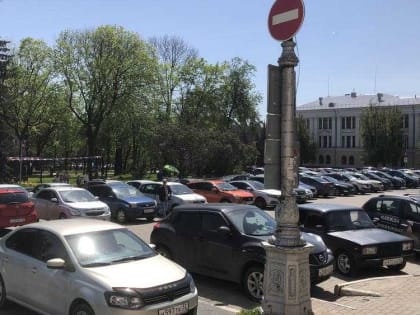 Брянский сенатор Вадим Деньгин высказался о штрафстоянках