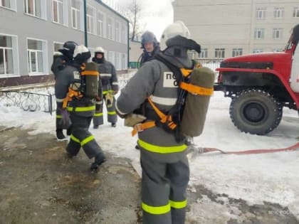 В Клетне учлись тушить условный пожар