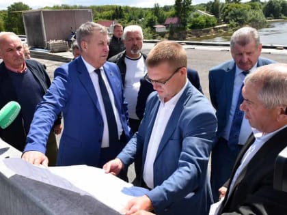 Славянский мост в Брянске спустя 3,5 «штрафных» месяца готов лишь на 85%