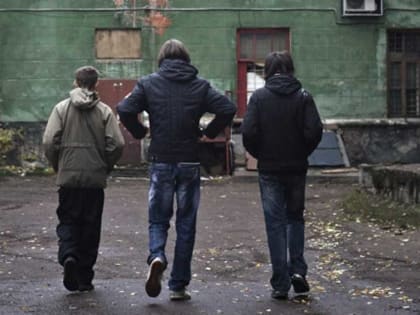 В Брянске сотрудники полиции за две недели наказали 144 подростка-нарушителя