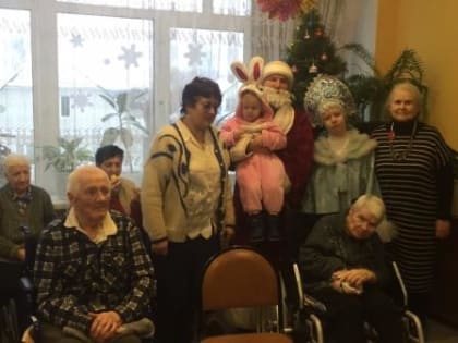 НАСТУПИЛИ СВЯТКИ - НАЧАЛИСЬ КОЛЯДКИ