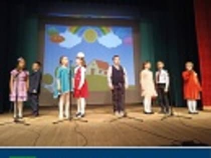 На сцене структурного подразделения «Ивотской Дом культуры» состоялся Первомайский концерт «Мелодии весны»