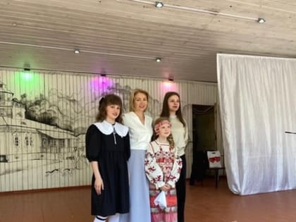 В парке Толстого (г.Брянск) прошёл развлекательно-познавательный праздник, посвященный русскому языку.