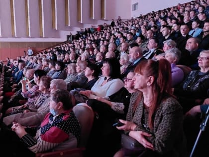 В концертном зале «Дружба» состоялся гала-концерт XXII фестиваля солдатской песни «Сюда нас память позвала»