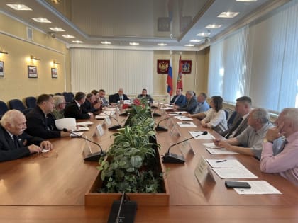 Общественная палата Брянской области провела круглый стол на тему: «Общественный контроль в сфере защиты прав потребителей»