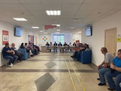 В Брянской области продолжается реализация федерального партийного проекта «Моя карьера с Единой Россией» с учетом летнего периода