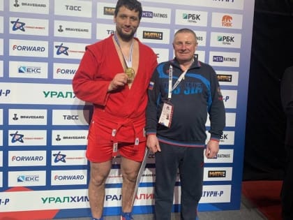 Брянский борец Артем Осипенко стал 11-кратным чемпионом России