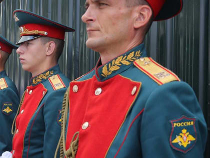 Память о герое: прощание с рядовым Андреем Шапаровым в Жуковском округе