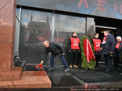 «Великому Сталину – троекратное «Ура!»