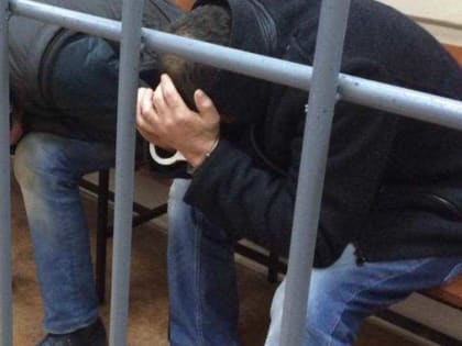 В Брянске двоих иностранцев осудили за наркотики, драку с полицией и попытку дать взятку
