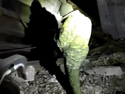 СК России опубликовал видео с места подрыва на железной дороге под Брянском