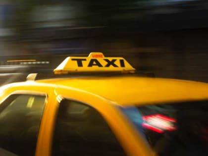 Жителей Брянской области предупредили о возможном закрытии таксопарков