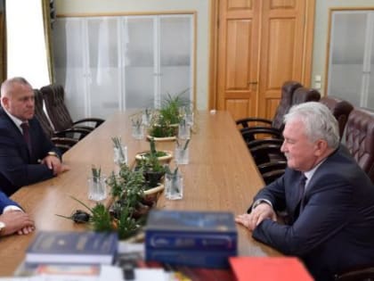 Александр Богомаз встретился с председателем комитета Госдумы по транспорту Евгением Москвичевым