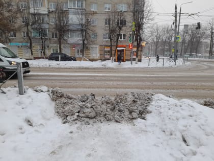 Брянский губернатор обнаружил нечищеный от снега областной центр. Удивился