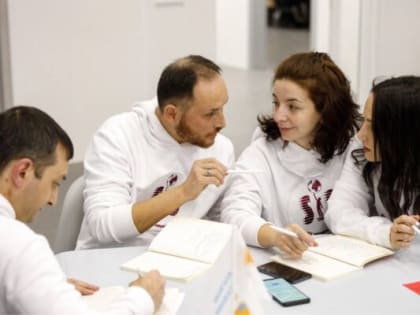 Два педагоги из Новозыбкова вышли в полуфинал конкурса «Флагманы образования»