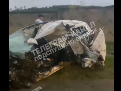 В Брянске на выезде из Белых Берегов произошло жуткое ДТП с участием маршрутки
