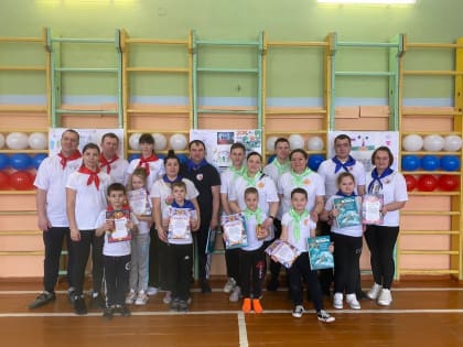 Спортивный праздник «Мы спортивная семья»