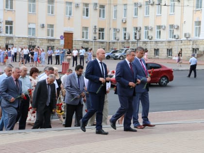 В Брянске почтили память Фёдора Ивановича Тютчева