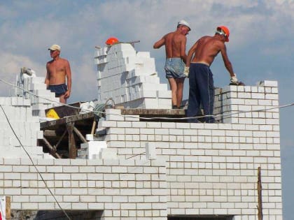 В Брянской области строительная отрасль провалилось на фоне ее подъема в России