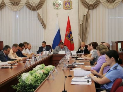 7 июня 2023 года аудитор Контрольно-счетной палаты Брянской области Наталия Шик приняла участие в заседании постоянного комитета Брянской областной Думы по молодежной политике, физ