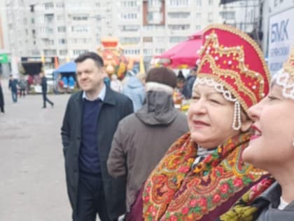 В Брянске торжественно открыли первую в сезоне-2025 ярмарку выходного дня