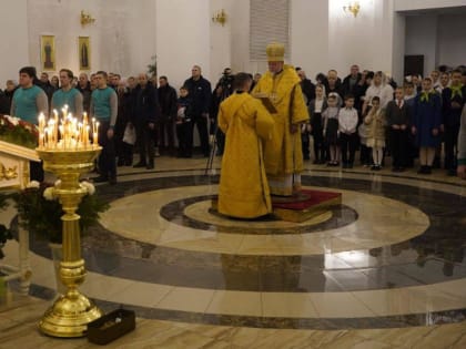 Губернатор Александр Богомаз поздравил жителей Брянской области с Рождеством Христовым