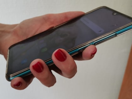 Две доверчивые жительницы Брянска отдали аферисту 493 тысячи и 345 тысяч рублей