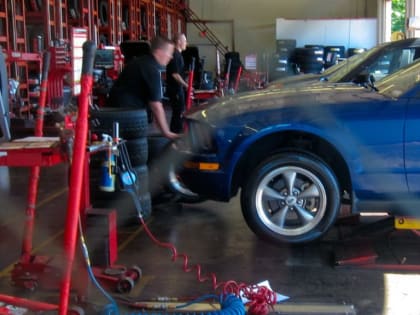 Брянцам рассказали о способах избежать контрафактных запчастей при ремонте машины