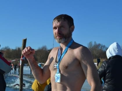 Брянцы приняли участие в чемпионате по зимнему плаванию