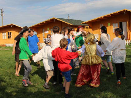 Новые выплаты и льготы получат брянские и другие семьи