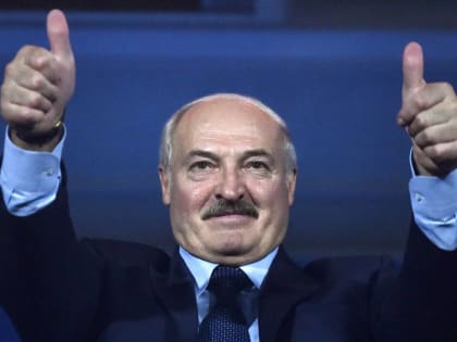 Александр Лукашенко призвал белорусских аграриев продавать продукцию брянцам