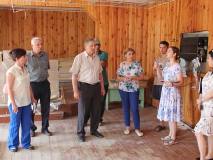 Партийный десант инспектирует объекты народной программы в Суземском районе